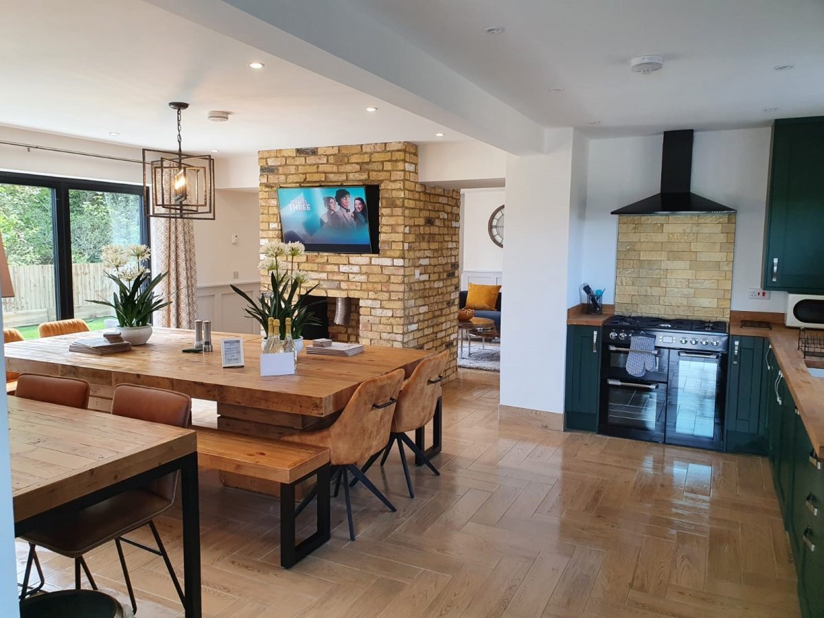 Open plan kitchen diner at Forest View Retreat